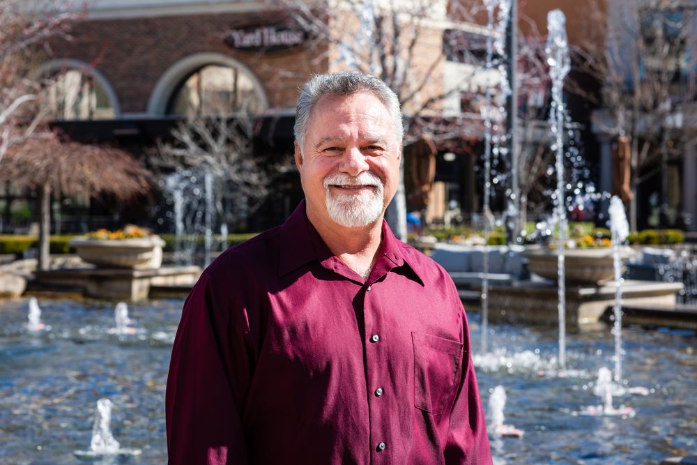 GREGG JONES SILVERCREEK REALTY GROUP 21 Photos 1099 S Wells St