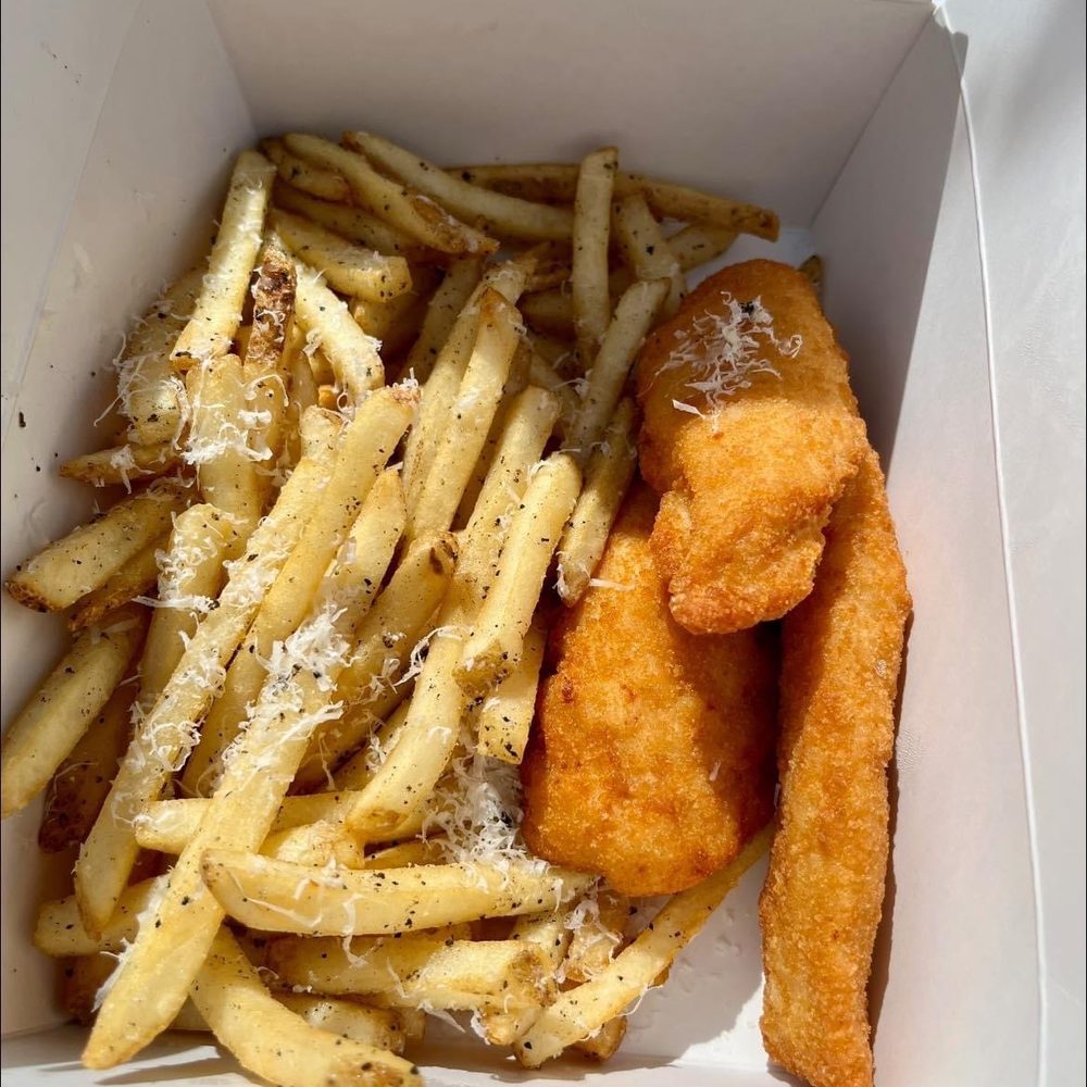 Citrus Fresh Grill - Chicken fingers and truffle fries - New American Near Me - Walnut Creek, California Citrus Fresh Grill - Chicken fingers and truffle fries - New American Near Me - Walnut Creek, California