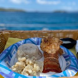 Rumbaba Charters - Wonderful lobster lunch!