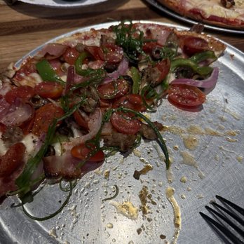 Slice House by Tony Gemignani - Gluten free combo Americano - Pizza Near Me - Franklin, Tennessee Slice House by Tony Gemignani - Gluten free combo Americano - Pizza Near Me - Franklin, Tennessee