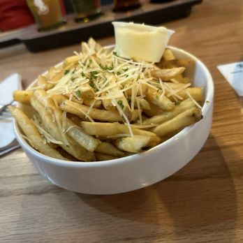 Sudwerk Brewing Co - Garlic fries (in honor of baseball opening day) - Breweries Near Me - Davis, California Sudwerk Brewing Co - Garlic fries (in honor of baseball opening day) - Breweries Near Me - Davis, California