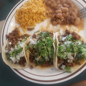 Tacos El Machin - Al pastor taco plate! - Tacos Near Me - Albany, Oregon