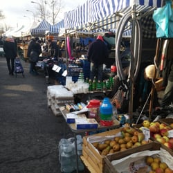 Bazar w Falenicy - Stoiska...