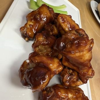 The Hungry Fork - Honey BBQ wings - Burgers Near Me - Akron, Ohio The Hungry Fork - Honey BBQ wings - Burgers Near Me - Akron, Ohio