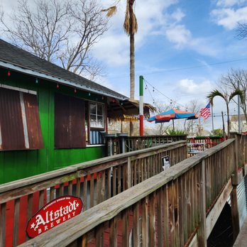 Dan's Pizza Wings 'N' Beer Deck - view of the restaurant from the dock - Bars Near Me - Kemah, Texas Dan's Pizza Wings 'N' Beer Deck - view of the restaurant from the dock - Bars Near Me - Kemah, Texas