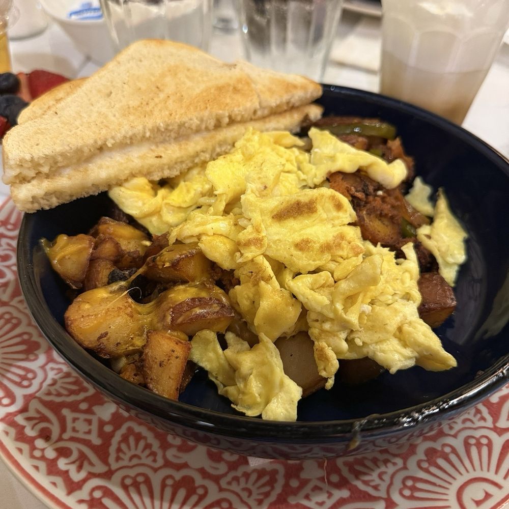 Dear Dad’s - Skillet with home fries and chorizo - Salad Near Me - Greensboro, North Carolina