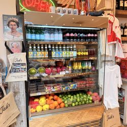 Jak's - Little shop section