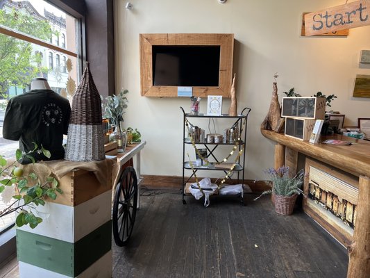 Savannah Bee Company by null