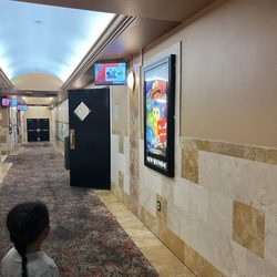 Lake Elsinore Diamond 8 Cinemas - Interior