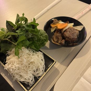 Khuu Bistro - Bun cha | Char Broiled pork in fish sauce - Vietnamese Near Me - Reseda, California