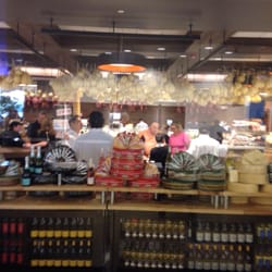 Mariano's - Huge cheese selection