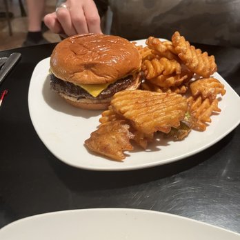 Mimi's Retreat - Burger - Bars Near Me - Auburn, Indiana Mimi's Retreat - Burger - Bars Near Me - Auburn, Indiana