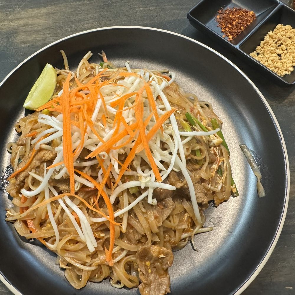 Maggie Thai Kitchen - Pad Thai with Chicken - Thai Near Me - Boise, Idaho Maggie Thai Kitchen - Pad Thai with Chicken - Thai Near Me - Boise, Idaho