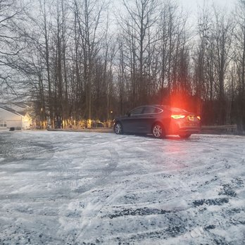 K&R Towing - My car got stuck on a hill, and was not able to move because it was all icy behind it. - Towing Near Me - Jessup, Maryland K&R Towing - My car got stuck on a hill, and was not able to move because it was all icy behind it. - Towing Near Me - Jessup, Maryland
