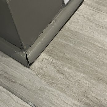 Centennial Plaza Resort - Mold on baseboard - Hotels Near Me - Gulfport, Mississippi Centennial Plaza Resort - Mold on baseboard - Hotels Near Me - Gulfport, Mississippi