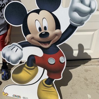 Derian's Party Warehouse - Mickey Stand - Party Supplies Near Me - Montebello, California Derian's Party Warehouse - Mickey Stand - Party Supplies Near Me - Montebello, California
