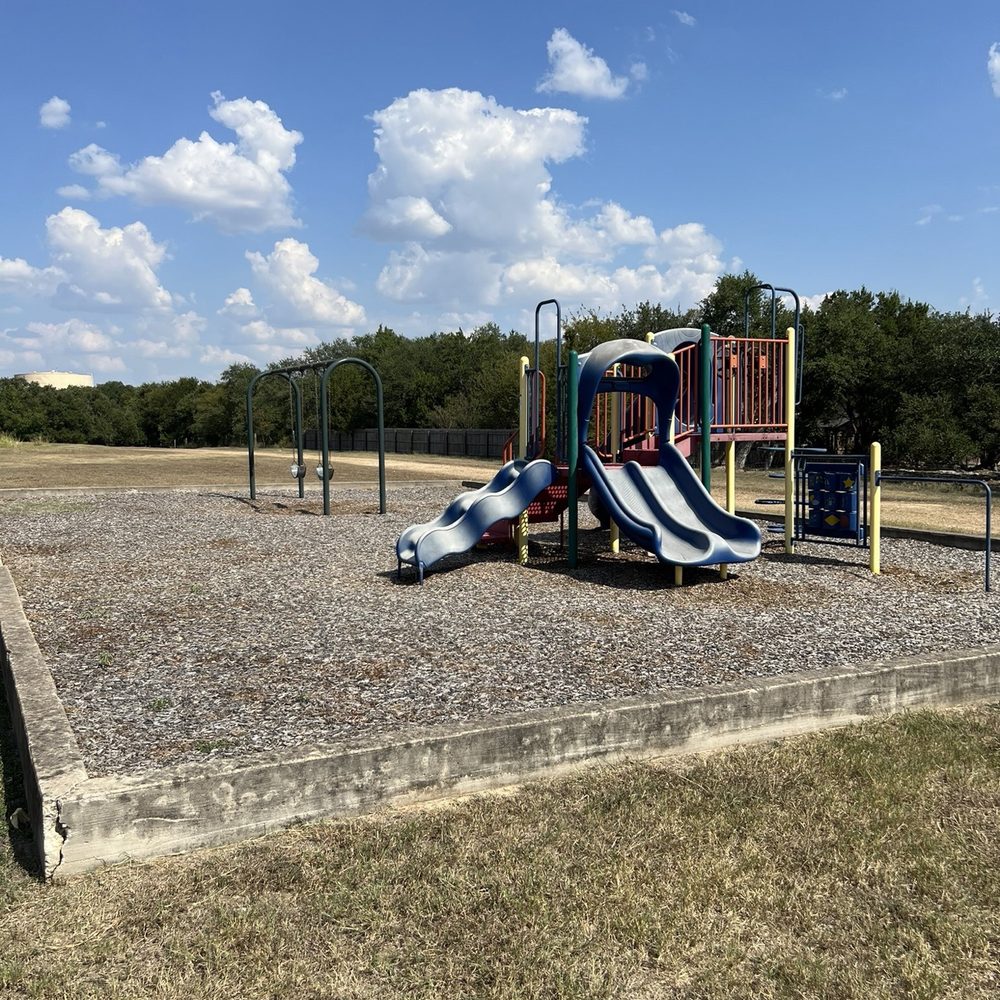 Bedford Park - Old play structure is still here - Parks Near Me - Georgetown, Texas