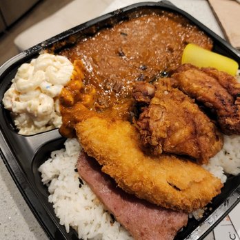 Zippy's Kapolei - Zip Pack Deluxe (sub the teri-beef for an extra chicken) - Diners Near Me - Kapolei, Hawaii Zippy's Kapolei - Zip Pack Deluxe (sub the teri-beef for an extra chicken) - Diners Near Me - Kapolei, Hawaii