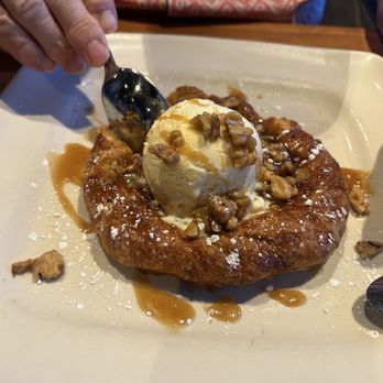 The White Chocolate Grill - Fresh Baked Apple Pie - American Near Me - Phoenix, Arizona