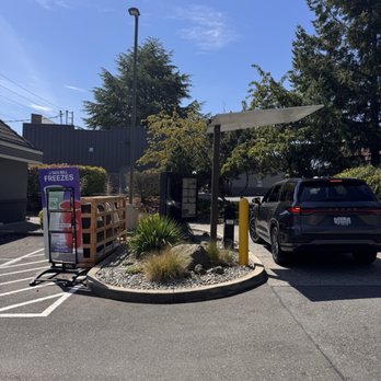 Taco Bell - Drive thru area - Fast Food Near Me - Bellevue, Washington Taco Bell - Drive thru area - Fast Food Near Me - Bellevue, Washington