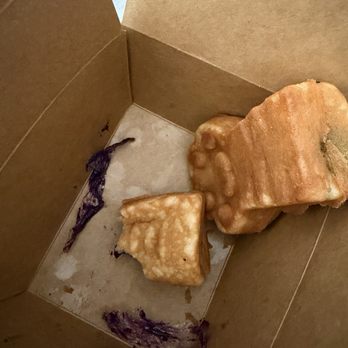 Fika Fika Coffee - Ube Mochi Paw Cake (3-Pieces) - Coffee & Tea Near Me - Arcadia, California Fika Fika Coffee - Ube Mochi Paw Cake (3-Pieces) - Coffee & Tea Near Me - Arcadia, California