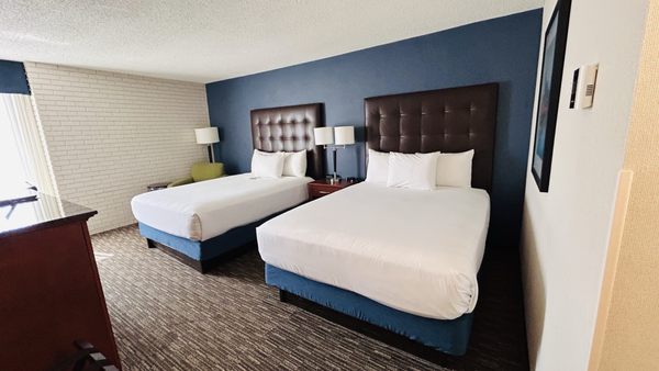 Drury Inn & Suites Nashville Airport by null
