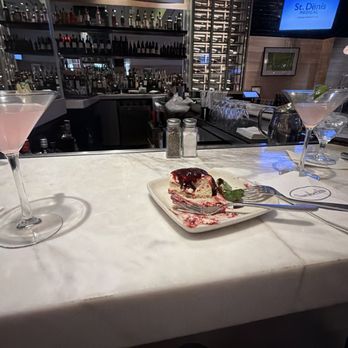 Sarabeth's - Bar area - Breakfast & Brunch Near Me - New York, New York Sarabeth's - Bar area - Breakfast & Brunch Near Me - New York, New York