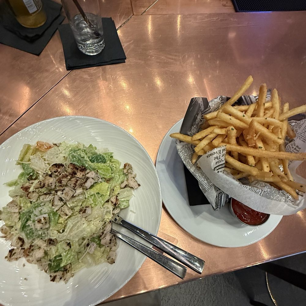 Chicken salad with truffle fries Chicken salad with truffle fries