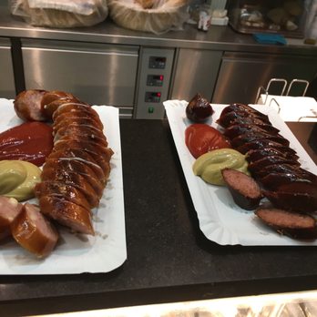 U BOX - Food Stands Near Me - Vienna, 9