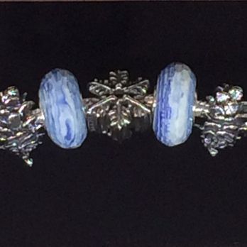 Sparkle - Pine cones and snowflakes that is what people think about when they visit #lakeplacid, NY - Jewelry Near Me - Lake Placid, New York Sparkle - Pine cones and snowflakes that is what people think about when they visit #lakeplacid, NY - Jewelry Near Me - Lake Placid, New York