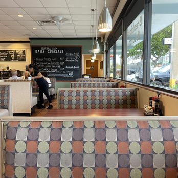Dontee's Diner - Breakfast & Brunch Near Me - West Palm Beach, Florida