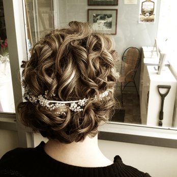 Trendsetters Salon - Hair Salons Near Me - Windsor, Connecticut