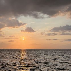 Smile n Wave Sailing Adventures - Sunset in the gulf