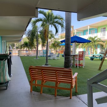 Tropical Inn & Suites - Patio - Hotels Near Me - Clearwater, Florida Tropical Inn & Suites - Patio - Hotels Near Me - Clearwater, Florida