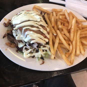Highlander's Grill - American Near Me - Hickory Hills, Illinois