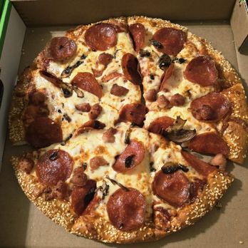 Red Swan Pizza - Pepperoni bacon mushroom small pizza - Pizza Near Me - Pickering, Ontario Red Swan Pizza - Pepperoni bacon mushroom small pizza - Pizza Near Me - Pickering, Ontario