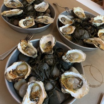 Winslow's Tavern - Roasted oysters - Bars Near Me - Wellfleet, Massachusetts Winslow's Tavern - Roasted oysters - Bars Near Me - Wellfleet, Massachusetts