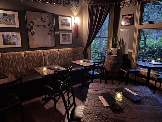 Pope House Bourbon Lounge by null