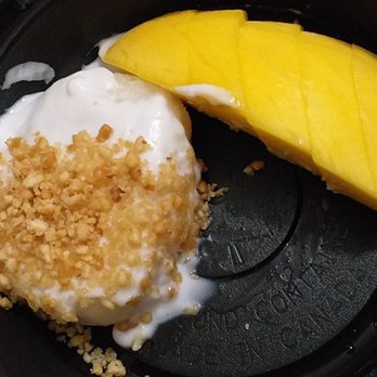 Salad King Restaurant - Mango sticky rice dessert - Thai Near Me - Toronto, Ontario Salad King Restaurant - Mango sticky rice dessert - Thai Near Me - Toronto, Ontario