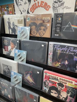 Vintage Vinyl by null