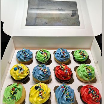 Baked Creations By Starr - 12 cupcakes - Bakeries Near Me - Bronx, New York