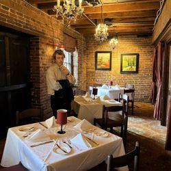 Landini Brothers - Luca Room