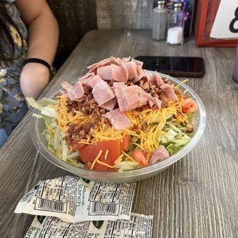 Capricorn Inn - "Small" chef salad! - Burgers Near Me - Wilmington, Ohio