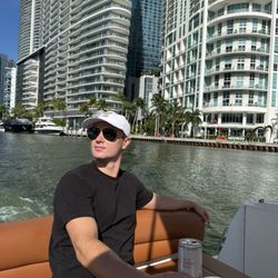 Mia Boat Rental