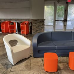 Holiday Inn Express Gatlinburg Downtown - Plastic pool furniture