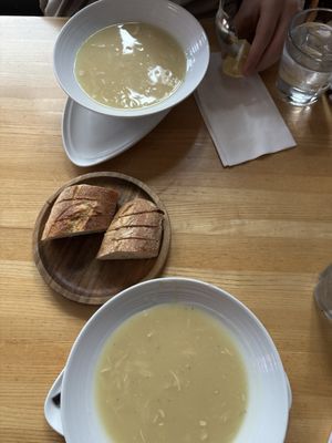 9 Muses Bar & Grill by null