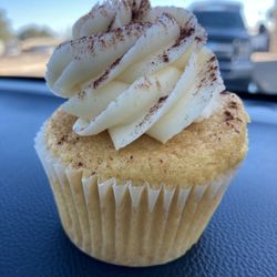 Halfmann's Cake Cottage - Eggnog cupcake