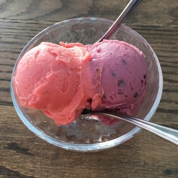 Caravaggio Gelato Lab - Strawberry & Grape $4.25 - Gelato Near Me - Berkeley, California