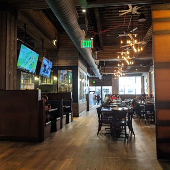 Henry's Tavern - New American Near Me - Denver, Colorado