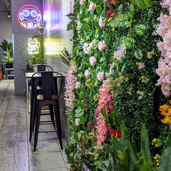 Kakigori Dessert Cafe - Artificial floral wall - Desserts Near Me - Tukwila, Washington Kakigori Dessert Cafe - Artificial floral wall - Desserts Near Me - Tukwila, Washington